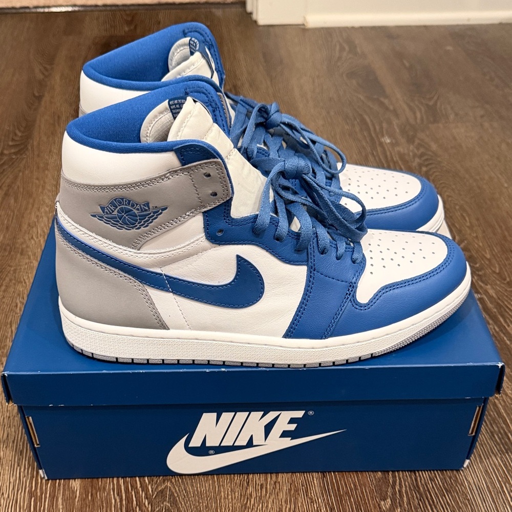 Jordan 1 Retro High OG True Blue - Picture 2 of 6